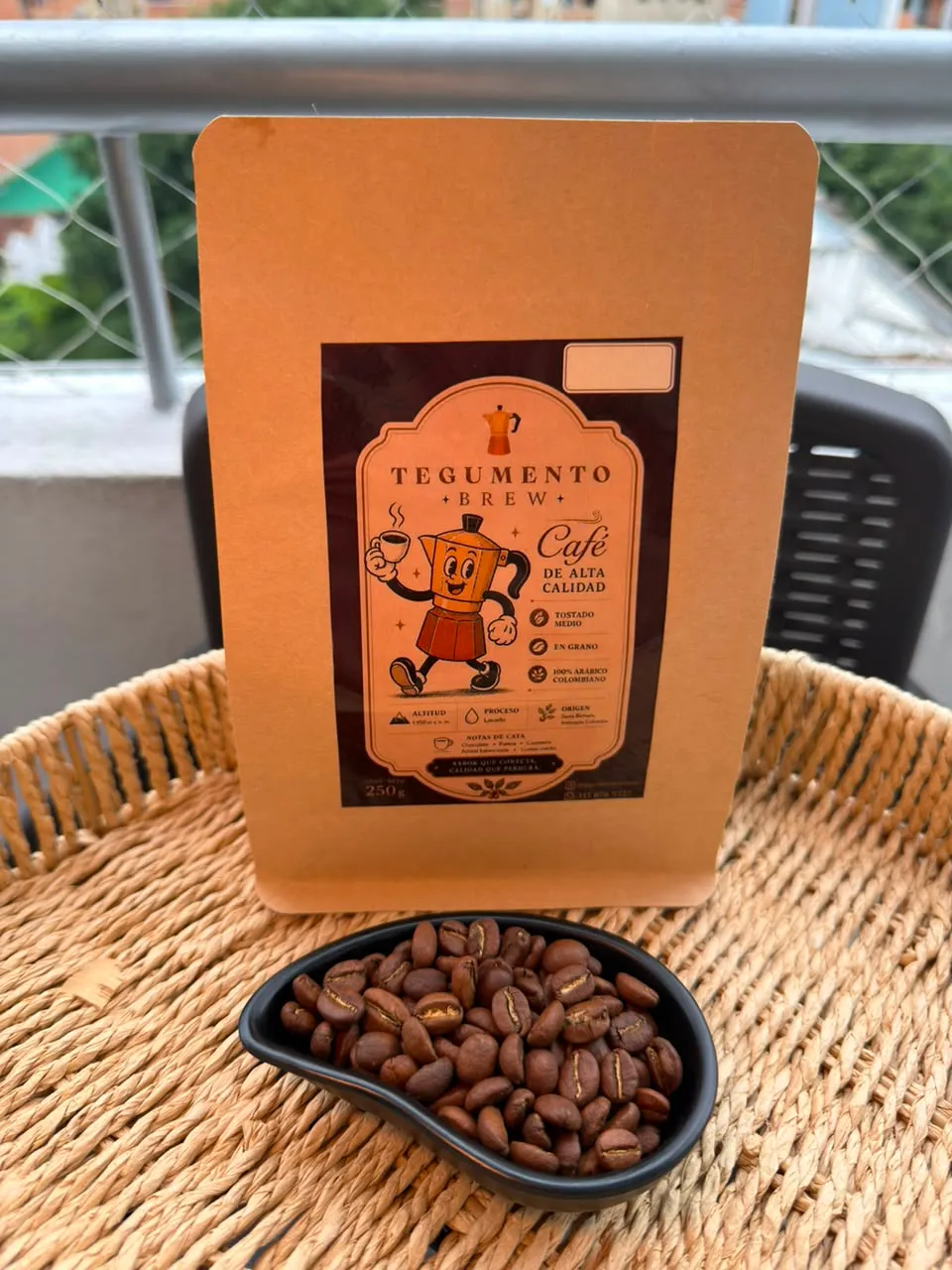 Bolsa de Café Excelso Tegumento Brew, empaque kraft de 250 gramos